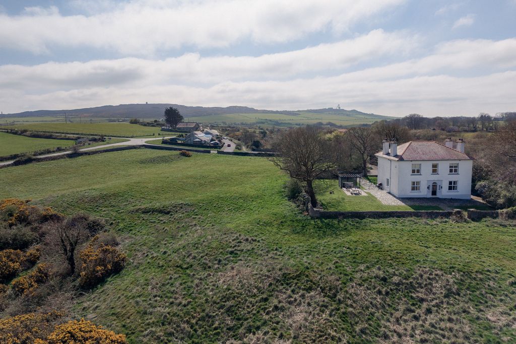 Property photo 2 of 34 337771 - Dji_20260408133756_0093_D.Jpg