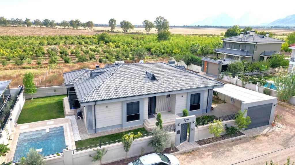 Property photo 1 of 26