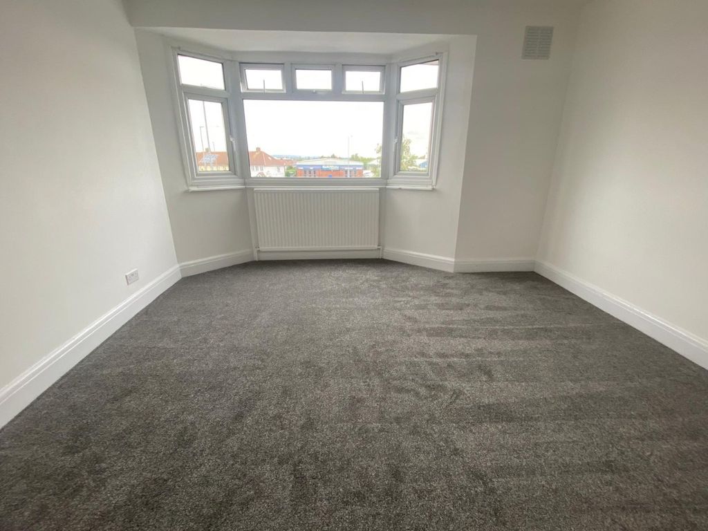 Property photo 1 of 7 4416740