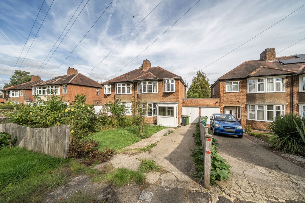 Property photo 1 of 17 External