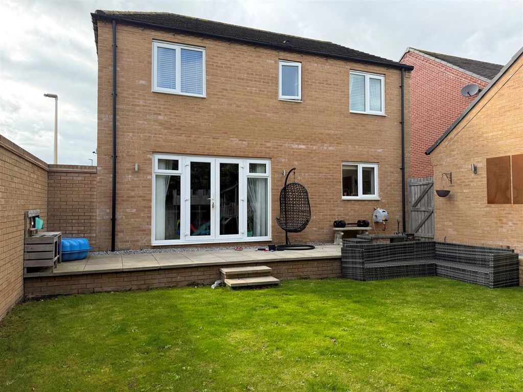 Property photo 2 of 22