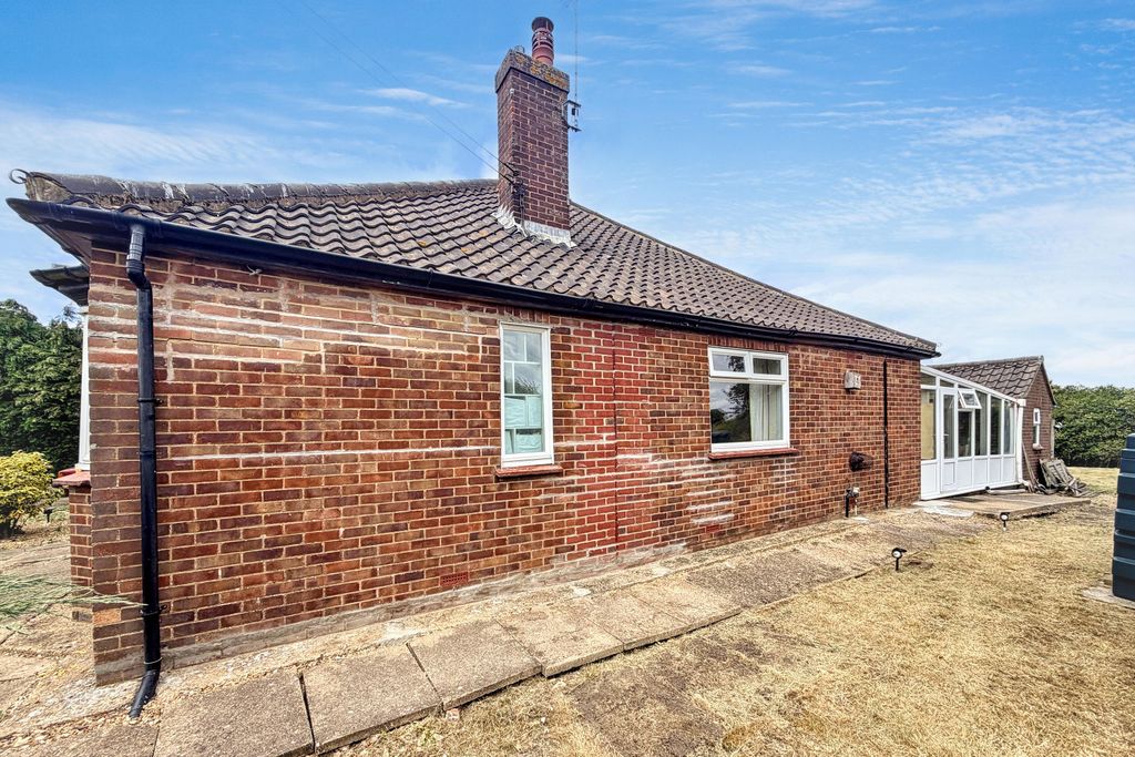 Property photo 3 of 17 6 Burnt Chimney Drove, Littleport, Ely, Cb6 1Rn