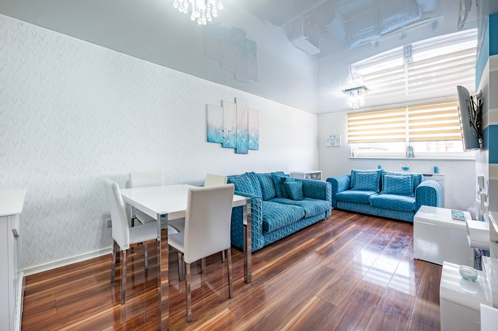 Property photo 2 of 30