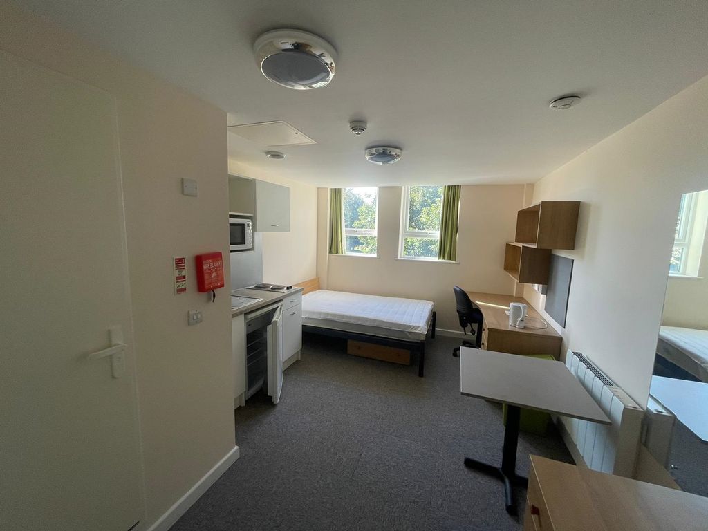 Property photo 2 of 4