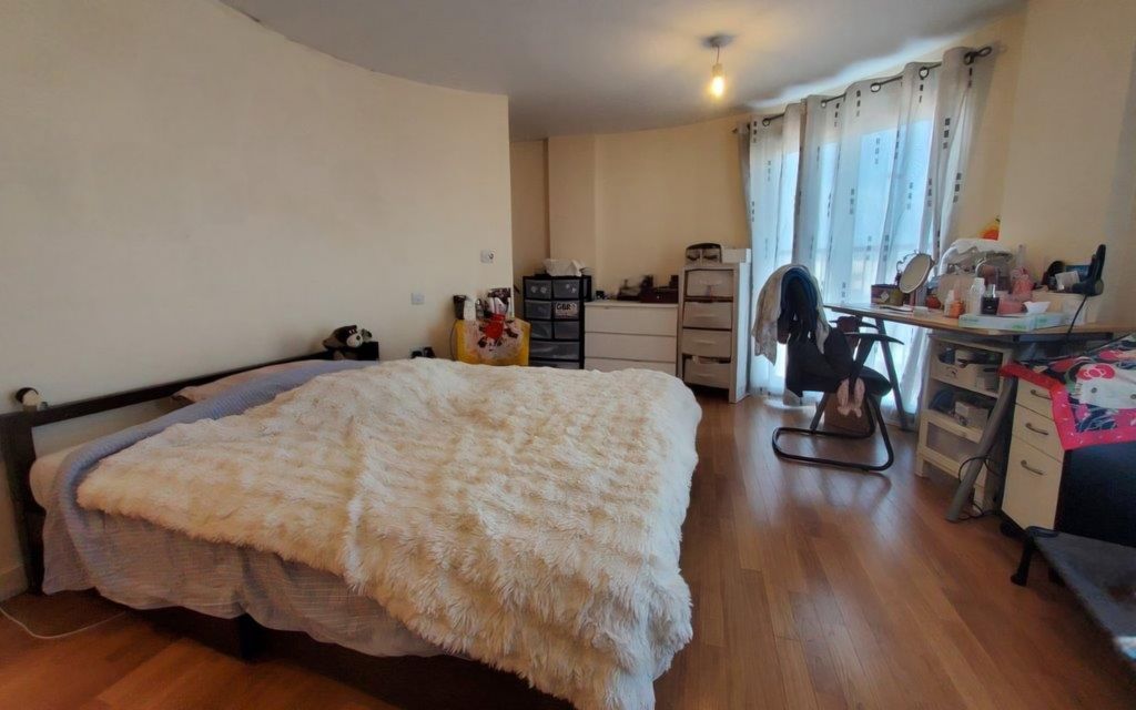 Property photo 3 of 6 Picture No. 11