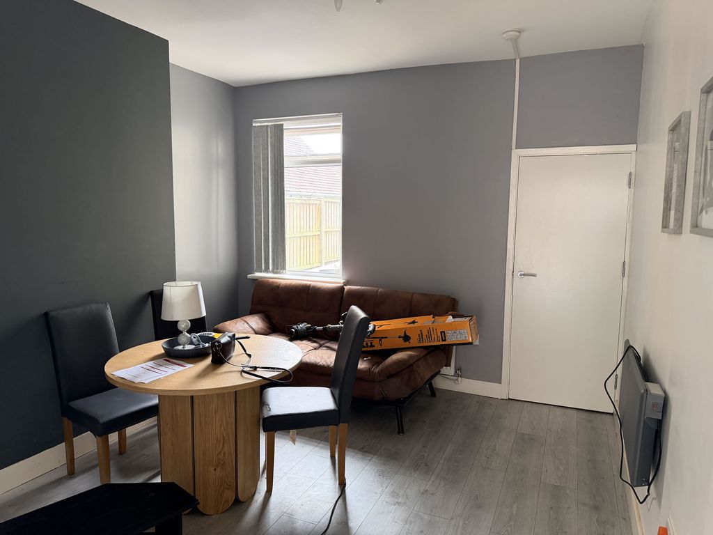 Property photo 3 of 12 Haunch3984875920260721-Interior-5-Pvxcsi0Lm69Guejg.Jpg
