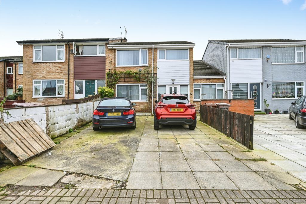 Property photo 1 of 17