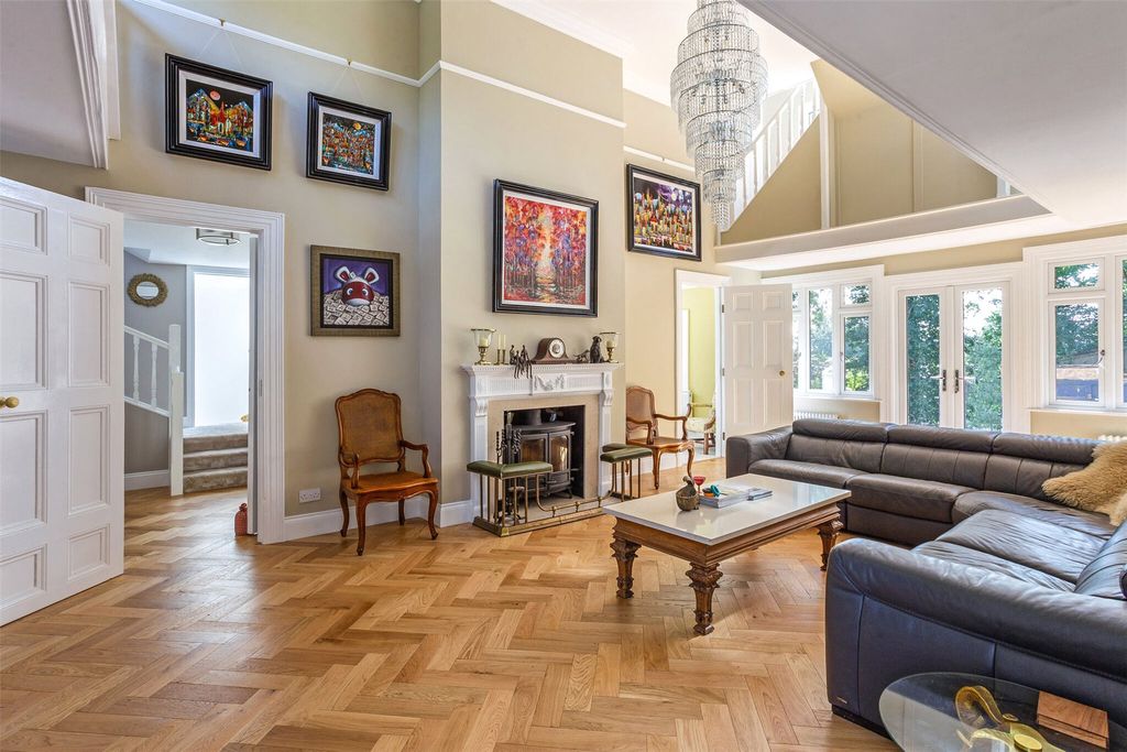 Property photo 2 of 41 Picture No. 28