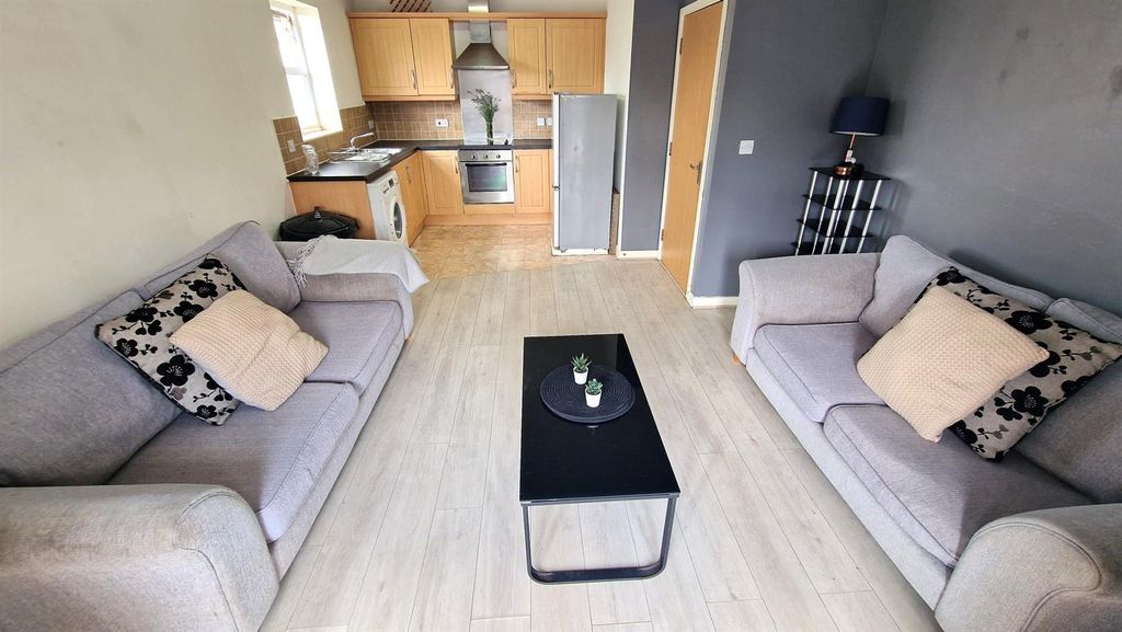 Property photo 2 of 13 Whatsapp Image 2024-07-17 At 15.21.29 (1).Jpeg