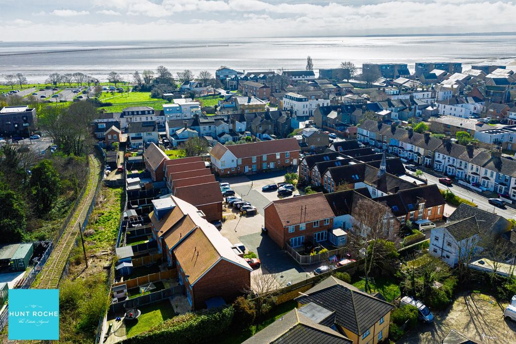 Property photo 2 of 45 Picture No. 54