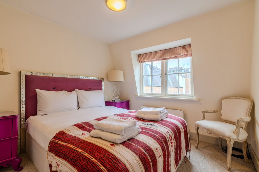 Property photo 3 of 21