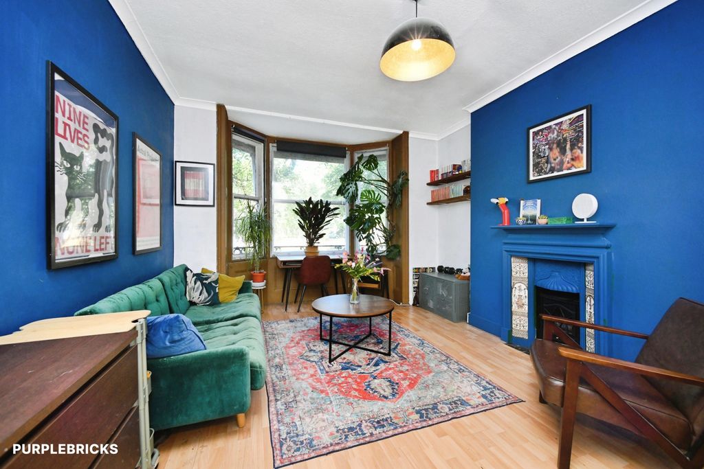 Property photo 3 of 8