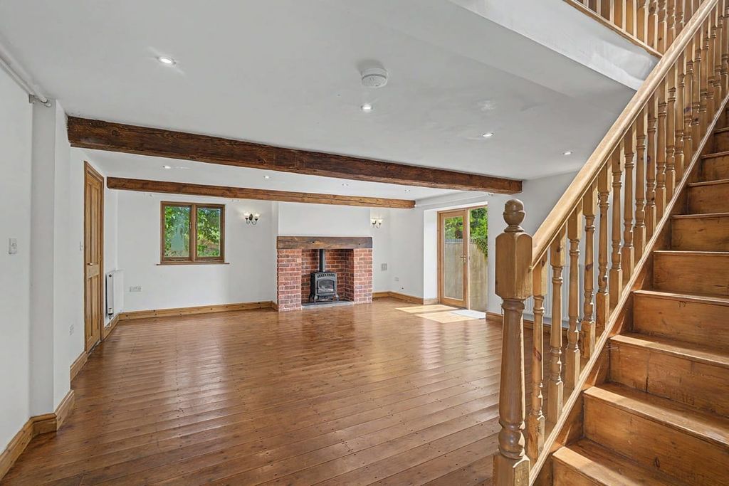 Property photo 3 of 43