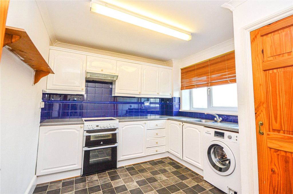 Property photo 3 of 7 Picture No. 09