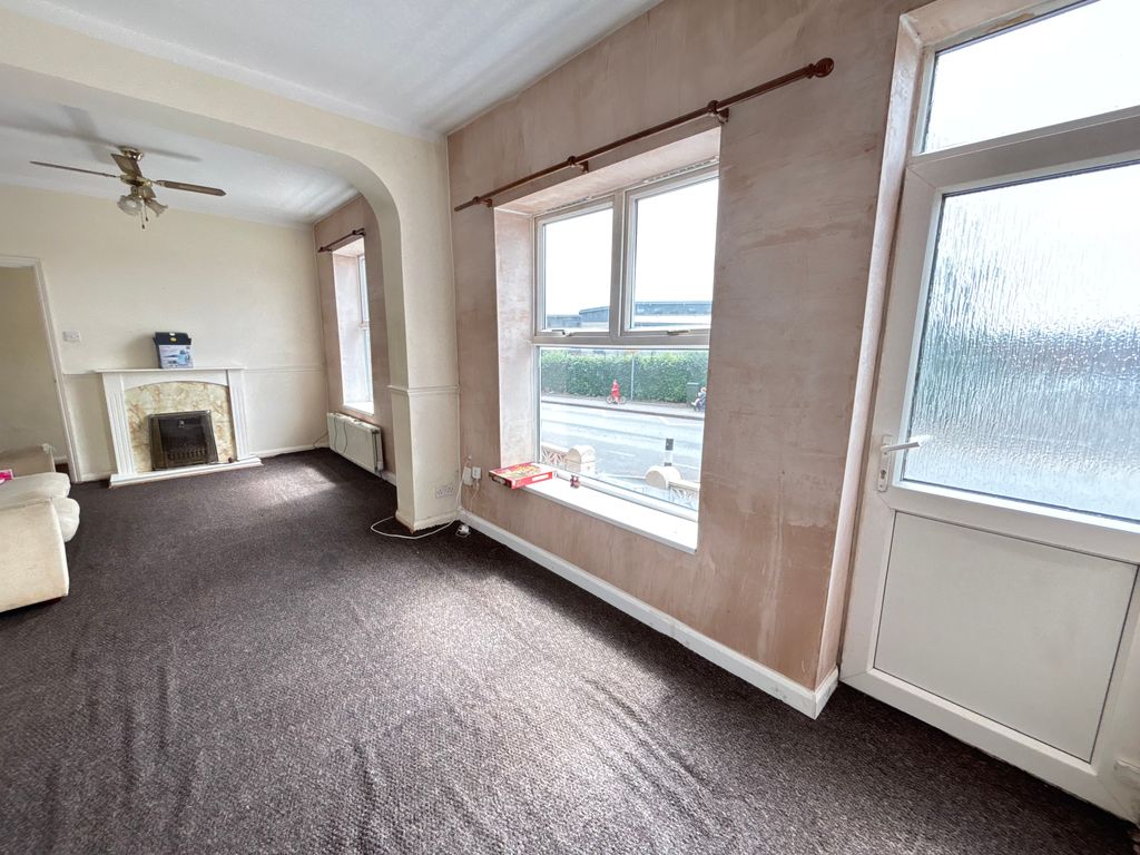 Property photo 1 of 14 Double Lounge 