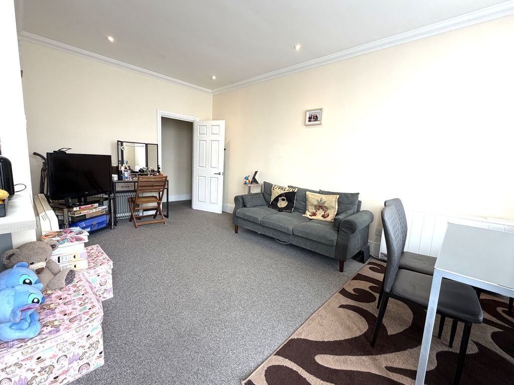 Property photo 2 of 16 Photo 16