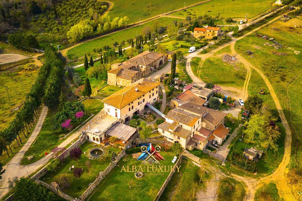 Property photo 2 of 43