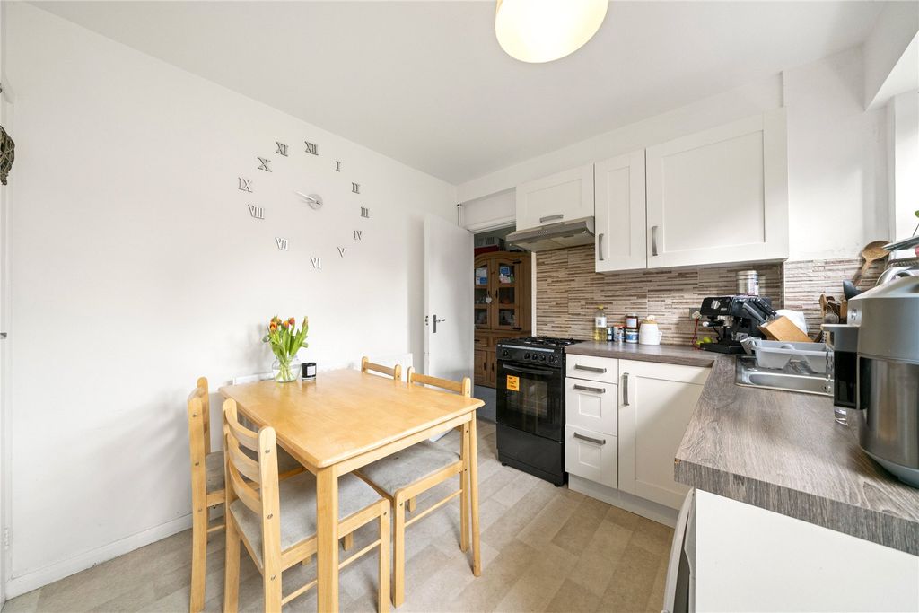 Property photo 3 of 10 Breakfast Area