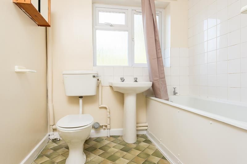 Property photo 3 of 8 Bathroom