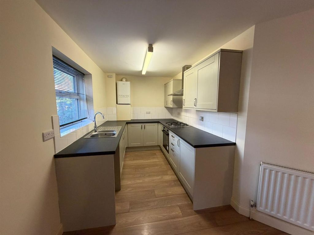 Property photo 3 of 7 5Fcc1737-8d18-48Be-8Dff-0363116F1388.Jpg