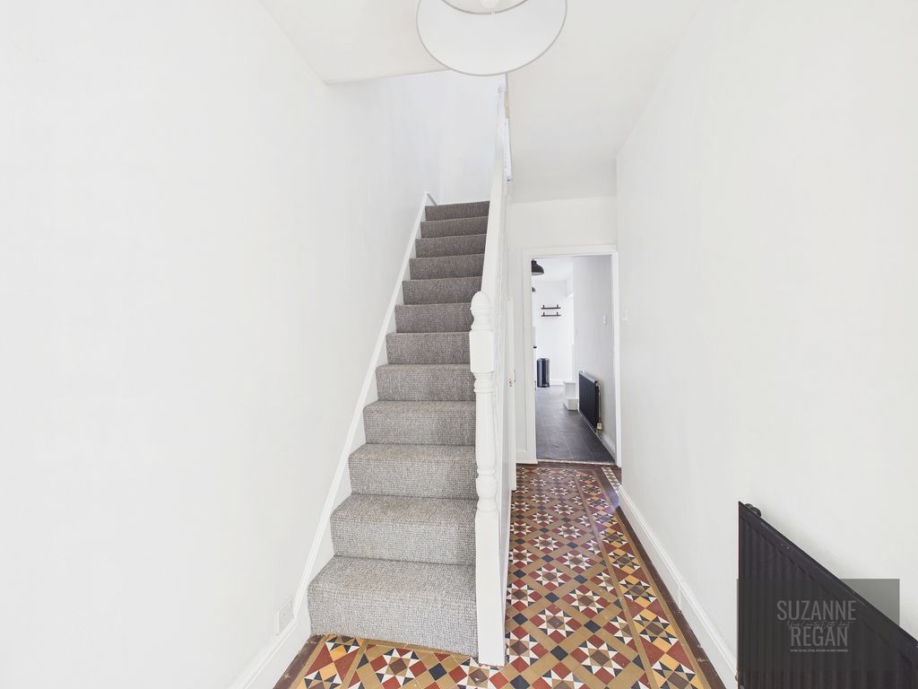 Property photo 3 of 19 Cam05192G0-Pr0343-Still001