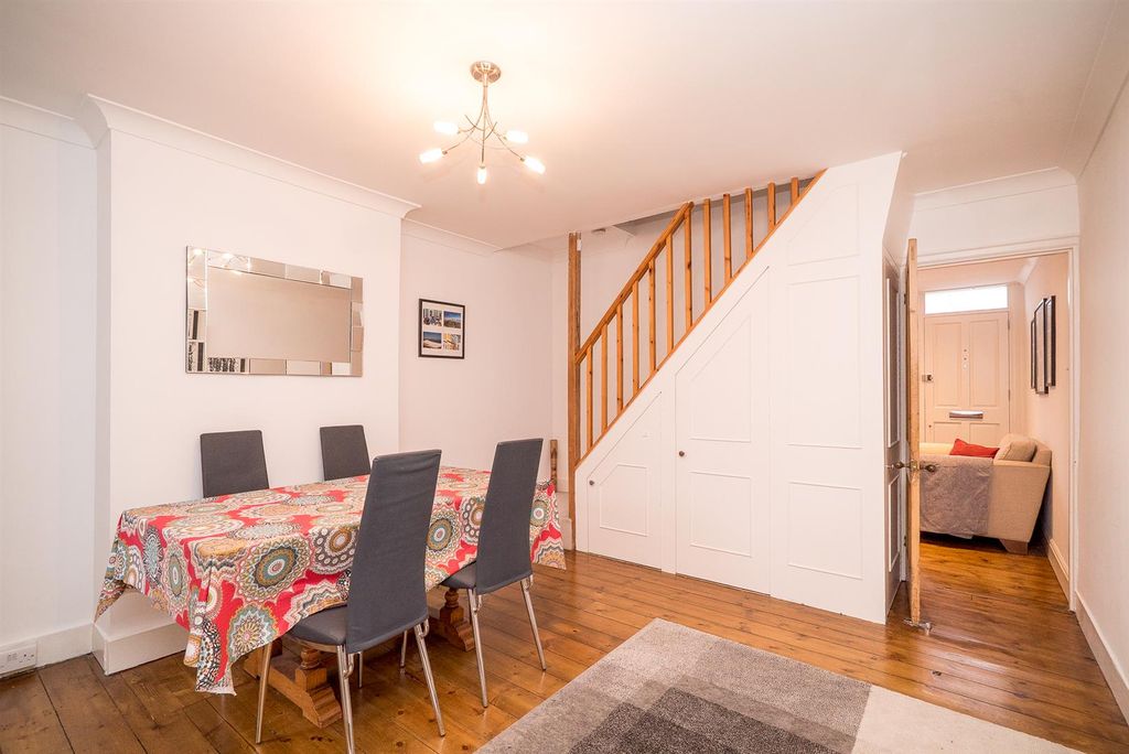 Property photo 2 of 22 Dining Room