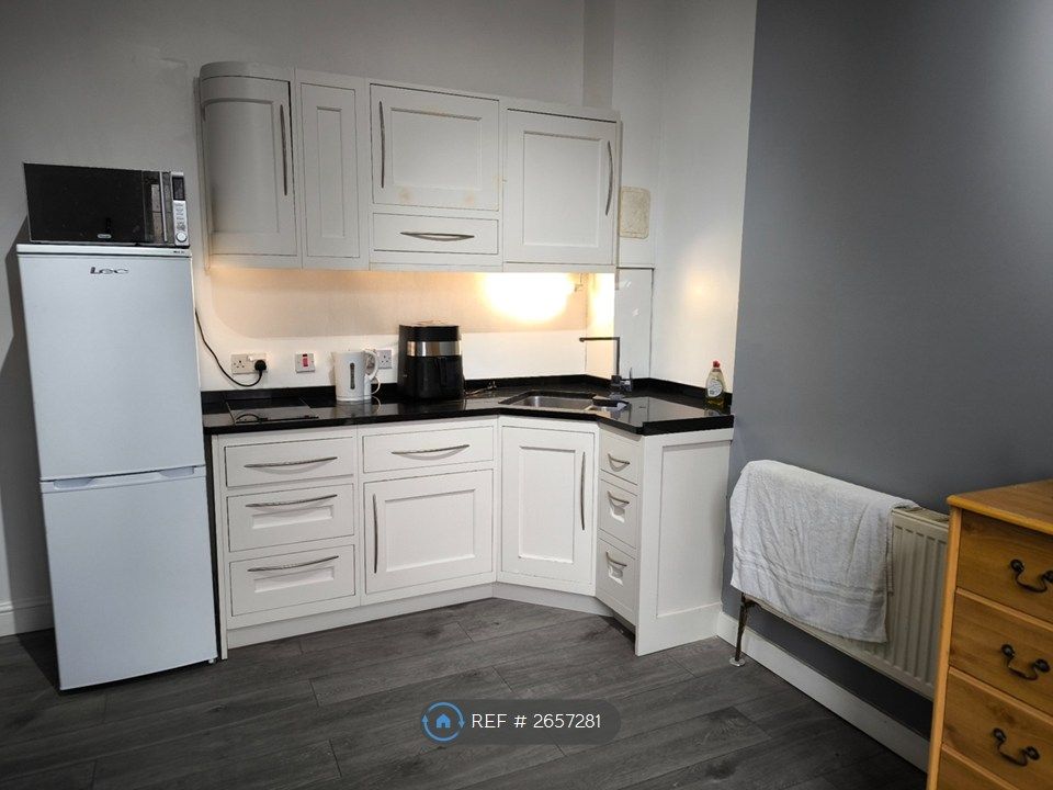 Property photo 2 of 3