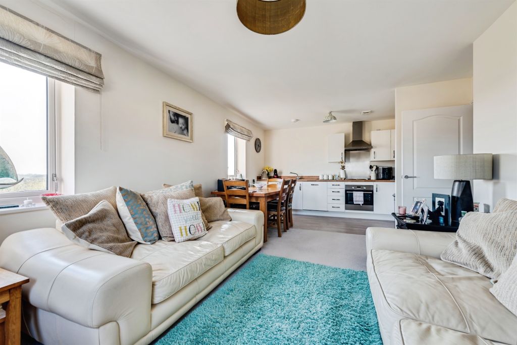 Additional image 5 of 2 bed flat for saleGuild Close, Witney OX28