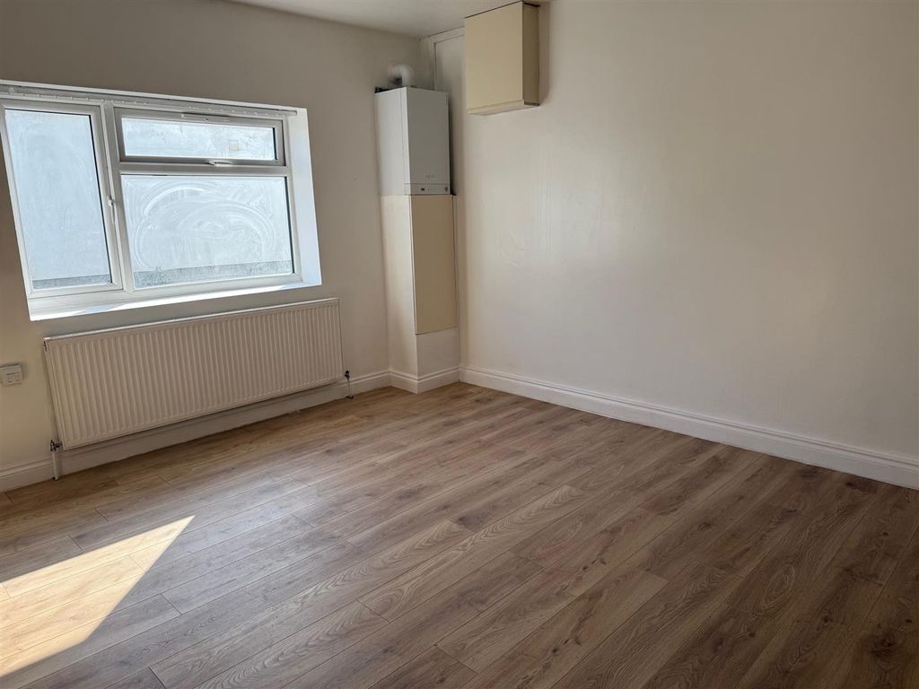 Property photo 1 of 7 2.Jpg