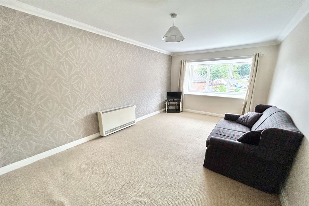 Property photo 2 of 10 Living Room