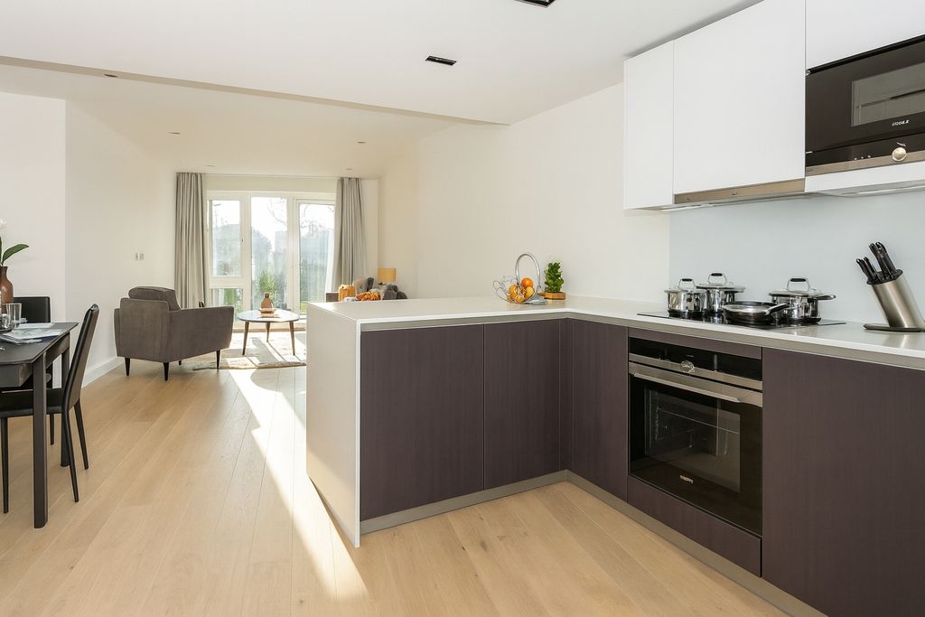 Property photo 3 of 8 Picture No. 10