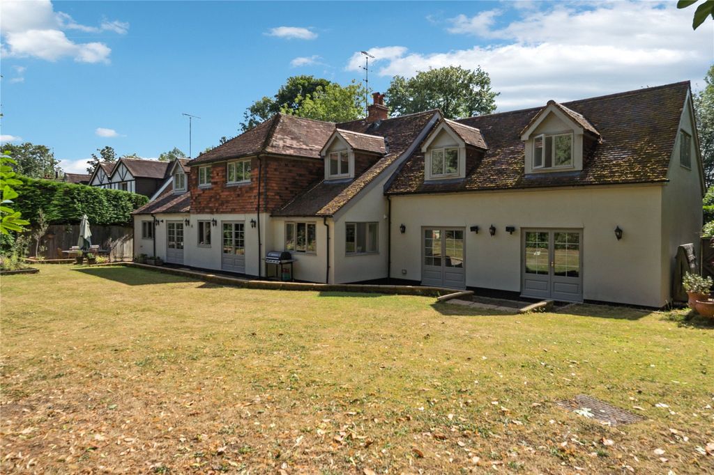 Property photo 3 of 23 Garden