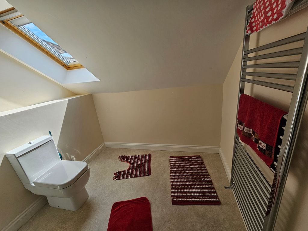 Property photo 3 of 21