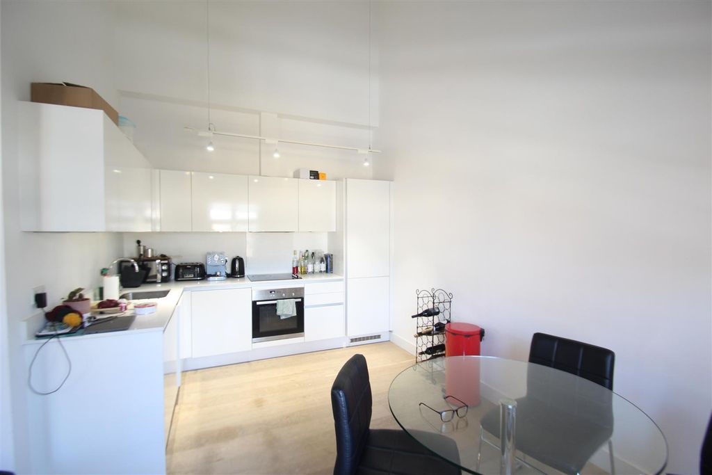 Property photo 2 of 9 Reception Room