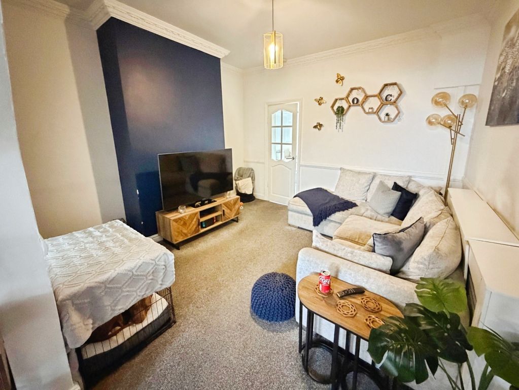 Property photo 3 of 12 Living Room