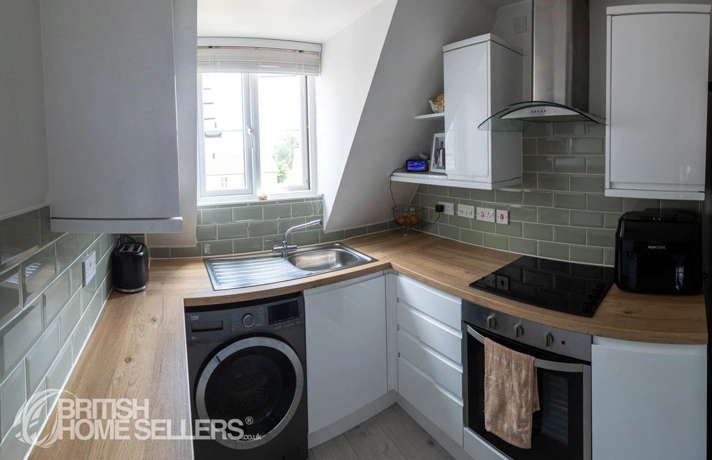 Property photo 2 of 12 Picture No. 06