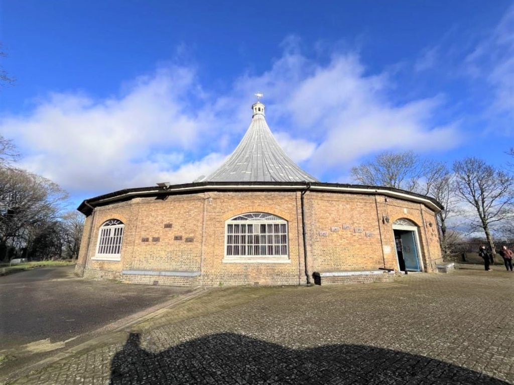 Property photo 2 of 10 The Rotunda - External