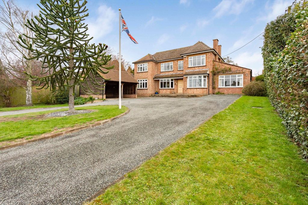 Property photo 1 of 30