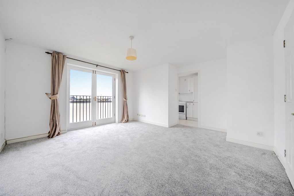 Property photo 2 of 17 Reception Room