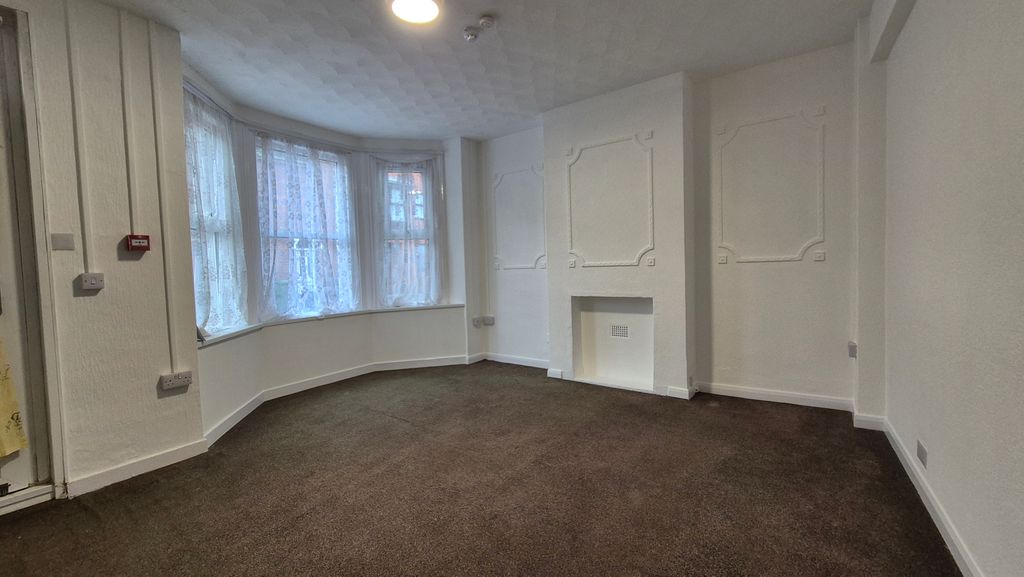 Property photo 2 of 8 Living Room