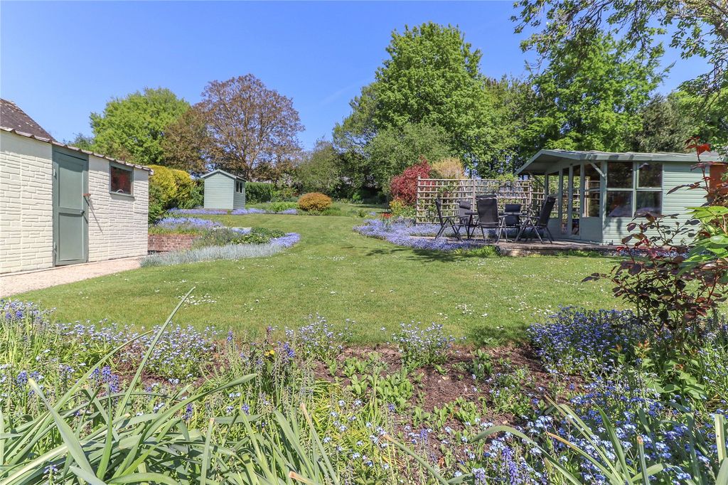 Property photo 3 of 23 Picture No. 09