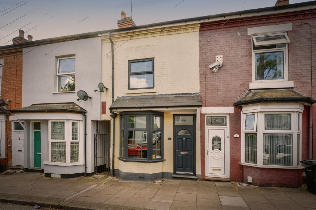 Property photo 1 of 28 1