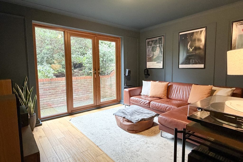 Property photo 3 of 25 4.Jpg