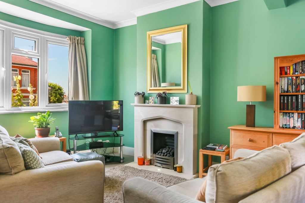 Property photo 3 of 21