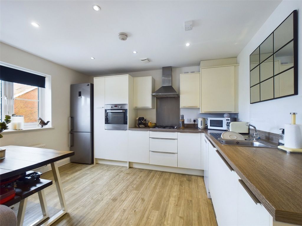 Property photo 3 of 18 Picture No. 13