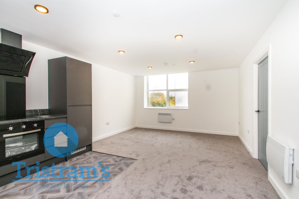 Property photo 2 of 12 Img_1943