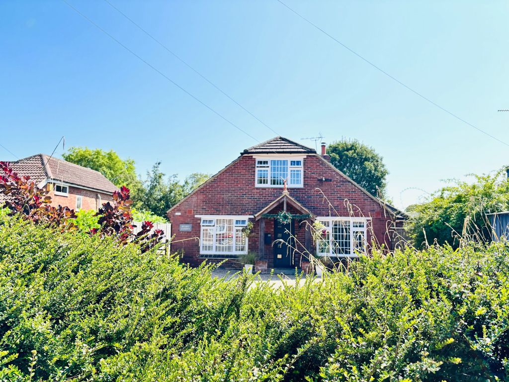 Property photo 1 of 60