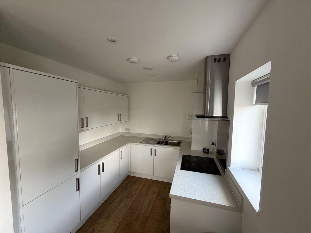 Property photo 3 of 7 Picture No. 06