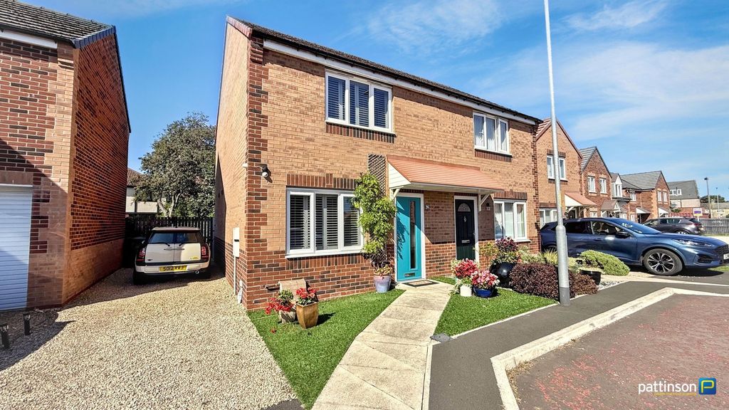 Property photo 1 of 24