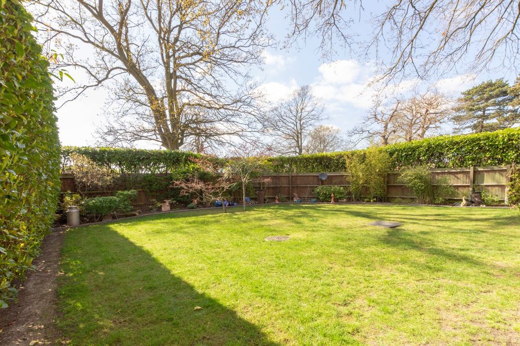 Property photo 2 of 15